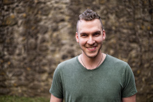 Andy - vocals